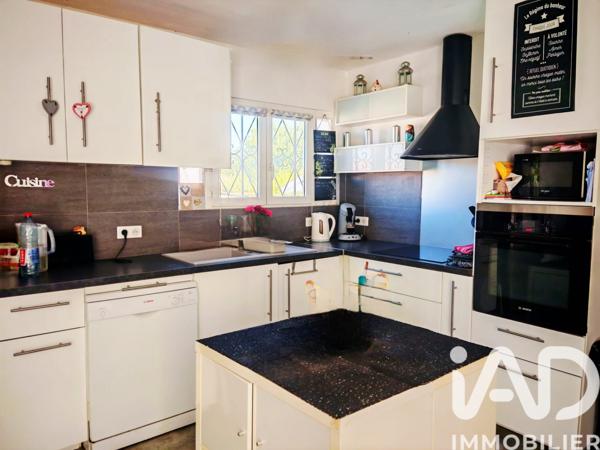 Maison à vendre 5 pièces 145 m² Marignane