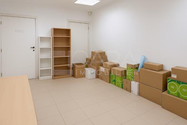 Location Local 1 Pièce(s) MATOURY (97351) 599 €