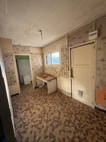 Maison
         4 pièces
        - 65 m² 181 000 € *