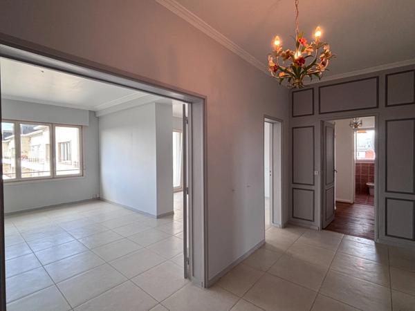 En exclusivité, Appartement de 120m2 au 8éme et dernier étage avenue saint Maur