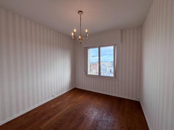 En exclusivité, Appartement de 120m2 au 8éme et dernier étage avenue saint Maur