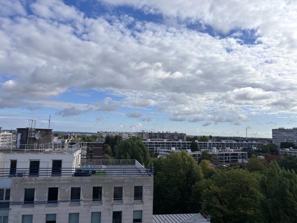 En exclusivité, Appartement de 120m2 au 8éme et dernier étage avenue saint Maur