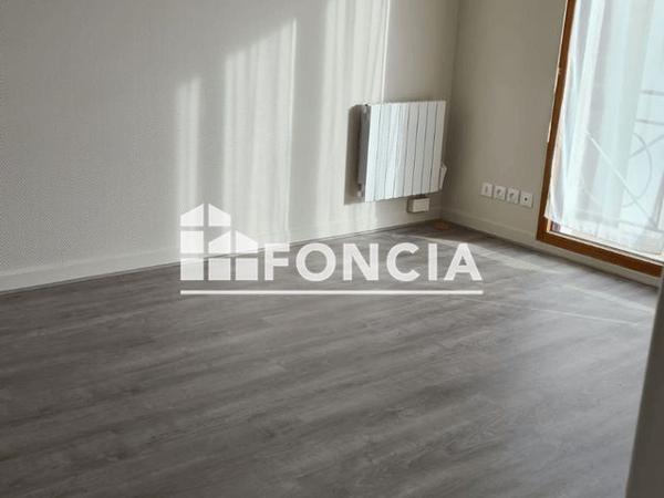 Location Studio 25.6 m² - 47 RUE SAINT THOMAS Evreux 27000