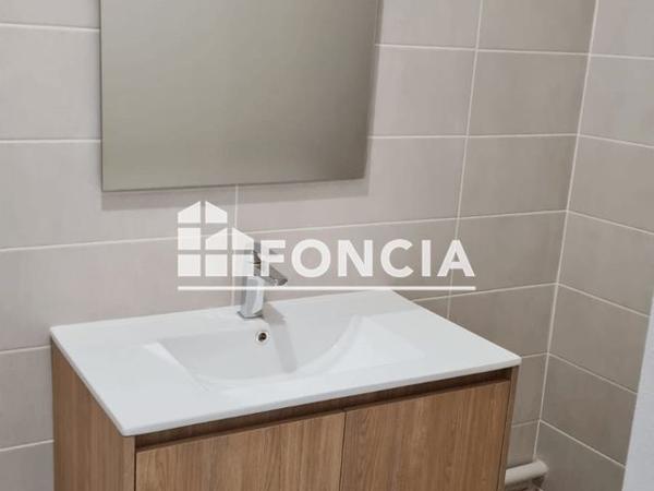 Location Studio 25.6 m² - 47 RUE SAINT THOMAS Evreux 27000