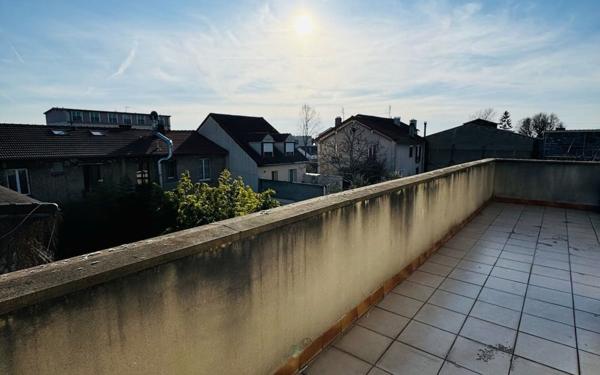 Appartement à vendre    2 pièces • 43,70 m2 Clichy-sous-Bois