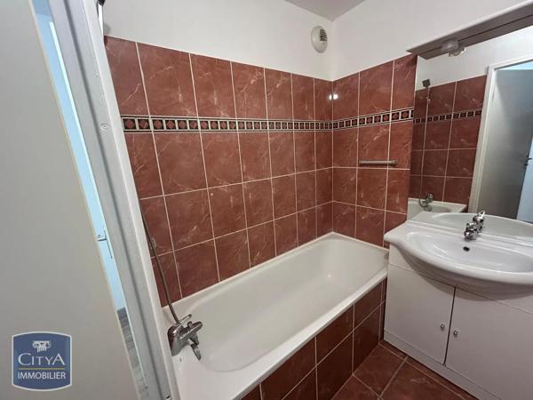 Appartement à louer 2 pièces 48.8m² Albertville (73200)