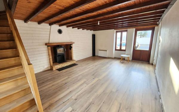 Maison à vendre    3 pièces •  Touvois