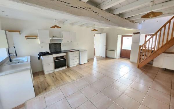 Maison à vendre    3 pièces •  Touvois