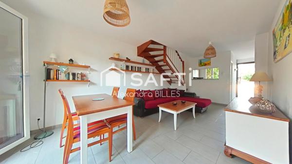 Résidence recherchée à deux pas du port : 2 chambres - Terrasse