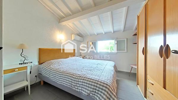 Résidence recherchée à deux pas du port : 2 chambres - Terrasse