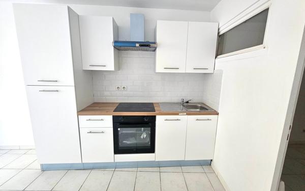 Appartement à louer    1 pièce • 28,81 m2 Aubagne