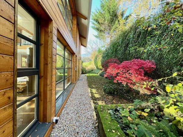 Divonne-les-Bains (01220) Propriété de prestige - 5 chambres - Proximité centre