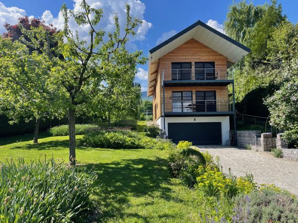 Divonne-les-Bains (01220) Propriété de prestige - 5 chambres - Proximité centre