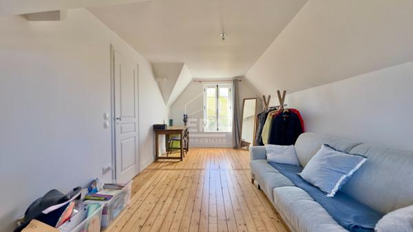 MAISON MEULIÈRE 8 PIÈCES À JUVISY-SUR-ORGE, CENTRE-VILLE AVEC JARDIN CLOS ET SOUS-SOL TOTAL