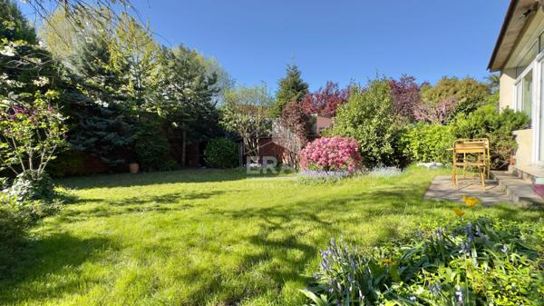 MAISON MEULIÈRE 8 PIÈCES À JUVISY-SUR-ORGE, CENTRE-VILLE AVEC JARDIN CLOS ET SOUS-SOL TOTAL