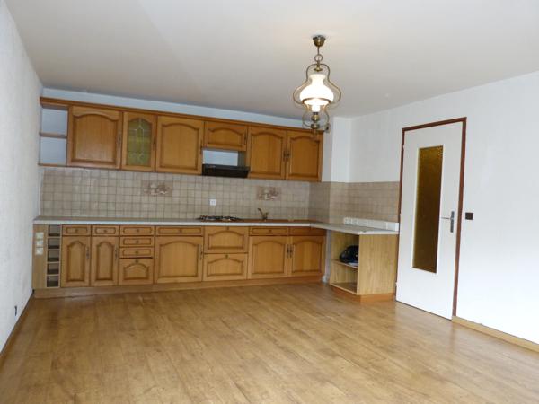 Appartement
         2 pièces
        - 44 m² Exclusivité 165 000 € *