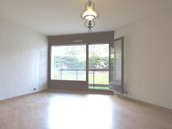 Appartement
         2 pièces
        - 44 m² Exclusivité 165 000 € *