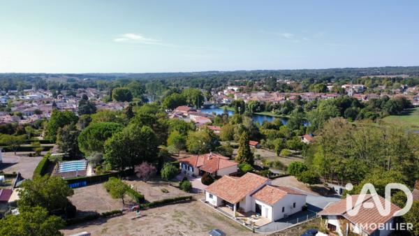 Maison à vendre 5 pièces 104,5 m² Chabanais