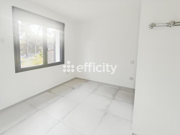 Maison
         5 pièces
        - 107 m²