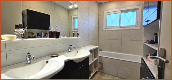 maison 4 chambres, double garage 58m²