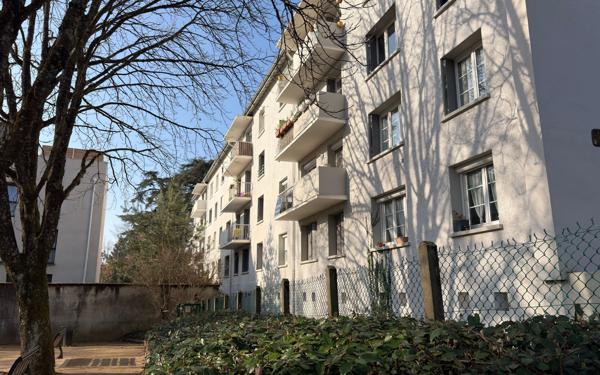 Appartement à vendre    3 pièces • 59,09 m2 Lyon 9
