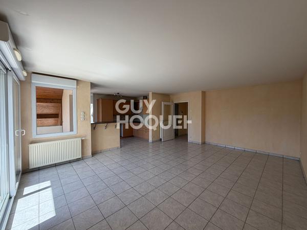 GRÉSY-SUR-AIX ? Grand T3 lumineux en dernier étage avec terrasse de 25 m² et garage