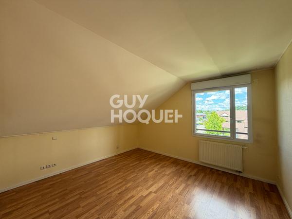 GRÉSY-SUR-AIX ? Grand T3 lumineux en dernier étage avec terrasse de 25 m² et garage