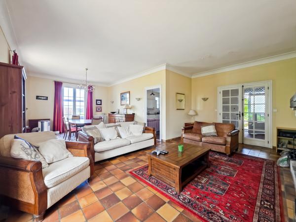 Maison 7 pièces - 186 m² Exclusivité efficity