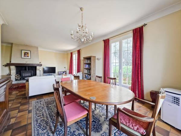 Maison 7 pièces - 186 m² Exclusivité efficity