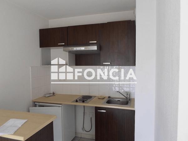 Location Appartement 2 pièces 35.63 m² - 11 AVENUE DE LA MARNE Tarbes 65000