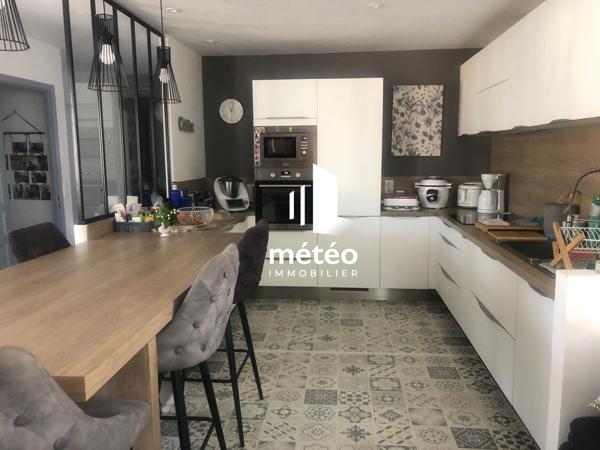 Maison Talmont Saint Hilaire 9 pièce(s) 220 m2