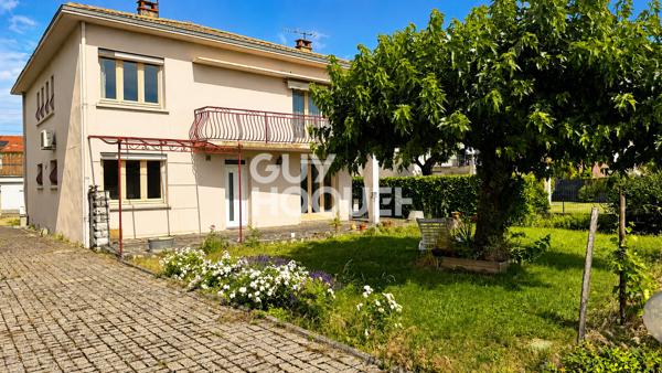 MAISON À VENDRE DE 6 PIÈCES DE 186,00 M²