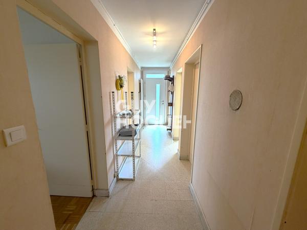 MAISON À VENDRE DE 6 PIÈCES DE 186,00 M²