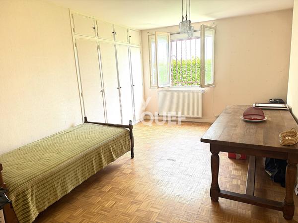 MAISON À VENDRE DE 6 PIÈCES DE 186,00 M²