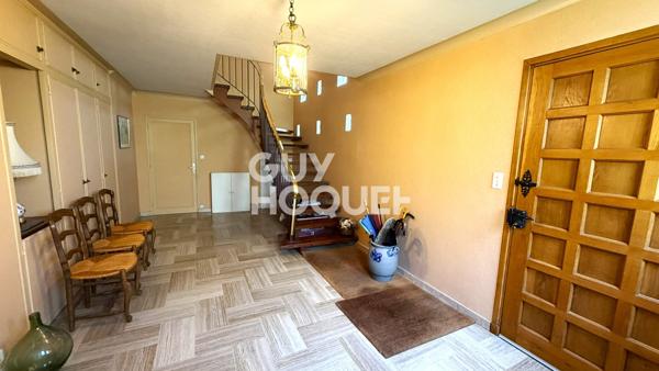 MAISON À VENDRE DE 6 PIÈCES DE 186,00 M²
