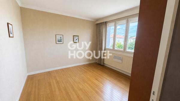 MAISON À VENDRE DE 6 PIÈCES DE 186,00 M²