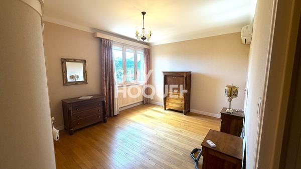 MAISON À VENDRE DE 6 PIÈCES DE 186,00 M²