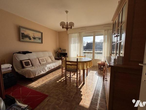 LARMOR PLAGE APPARTEMENT  de 46  m² habitable avec balcon et un garage 