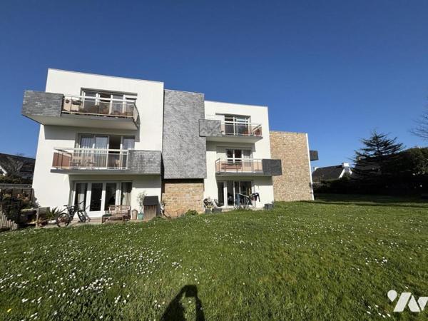 LARMOR PLAGE APPARTEMENT  de 46  m² habitable avec balcon et un garage 