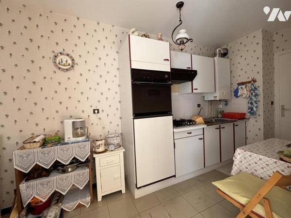 LARMOR PLAGE APPARTEMENT  de 46  m² habitable avec balcon et un garage 