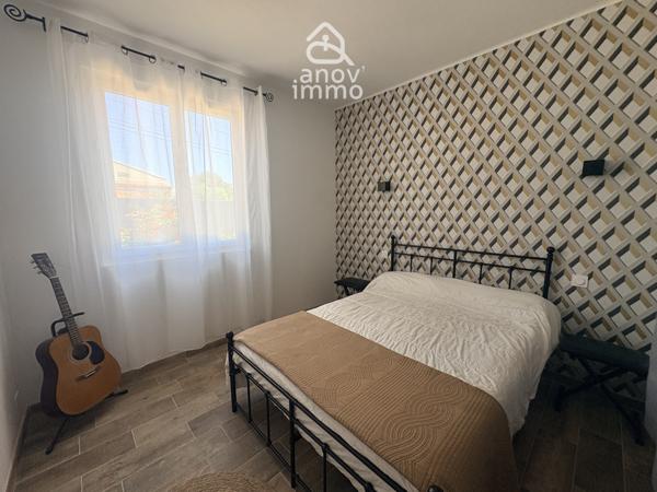 Maison
                                                                                                                                                                                                                                                                                                                        7 pièce(s)                                                                                                                                                                                                          5 chambre(s)                                                                                                                                                                                                          171  m²
