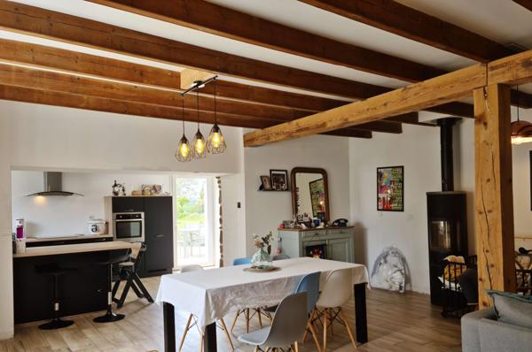 MAISON RENOVEE A QUESSOY