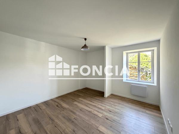Location Appartement 2 pièces 82.2 m² - Mazamet 81200