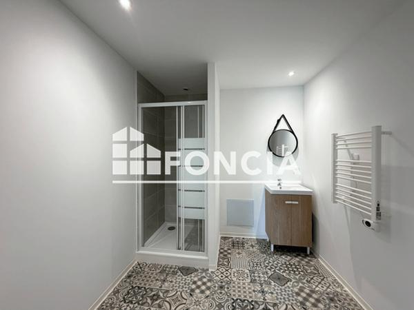 Location Appartement 2 pièces 82.2 m² - Mazamet 81200