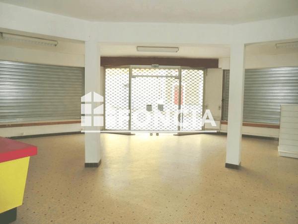Location Local commercial 3 pièces 121.52 m² - 15 RUE DE BAGNERES Lourdes 65100
