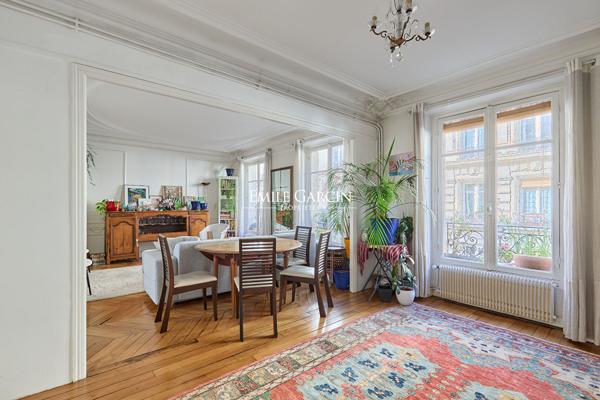 À VENDRE - Appartement - Paris - 75009 -  Martyrs - Trudaine - 3 pièces - 2 chambres - 62,99m²