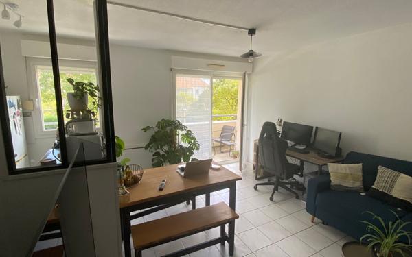Appartement à louer    2 pièces • 43,81 m2 Aytré
