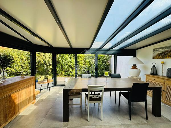 GRANDE MAISON - 4 CHAMBRES - PISCINE - EMPLACEMENT RARE