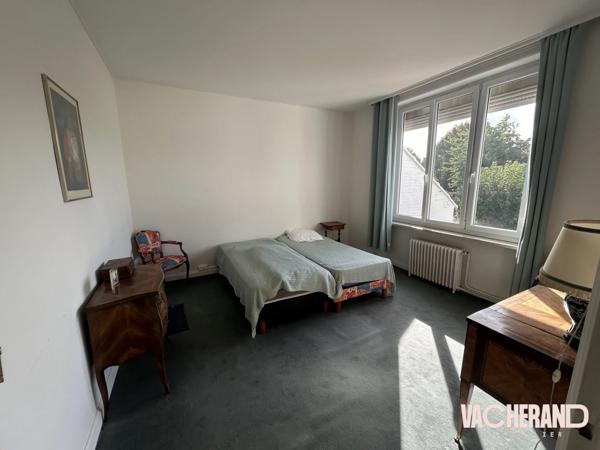 Grande maison bourgeoise + Jardin + Garage