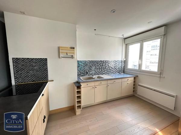 Appartement à louer 3 pièces 59.38m² Orléans (45000)